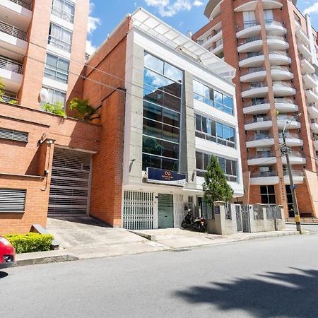 Ayenda Coliving La 78A Hotel Меделин Екстериор снимка