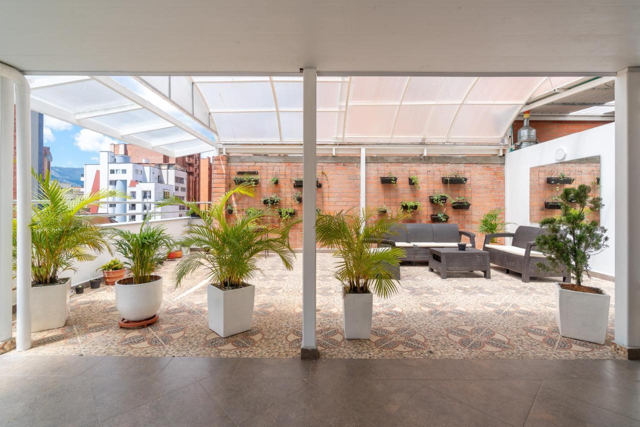 Ayenda Coliving La 78A Hotel Меделин Екстериор снимка