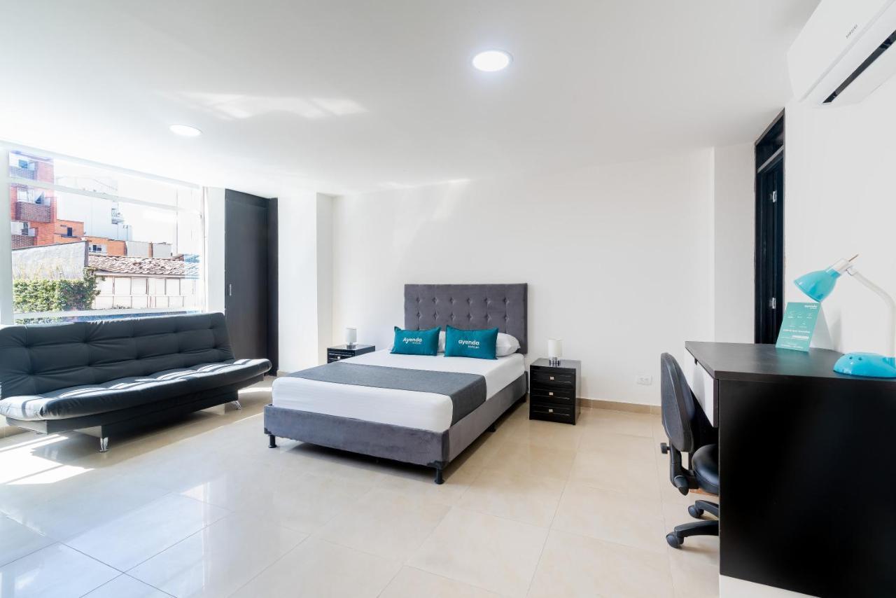 Ayenda Coliving La 78A Hotel Меделин Екстериор снимка