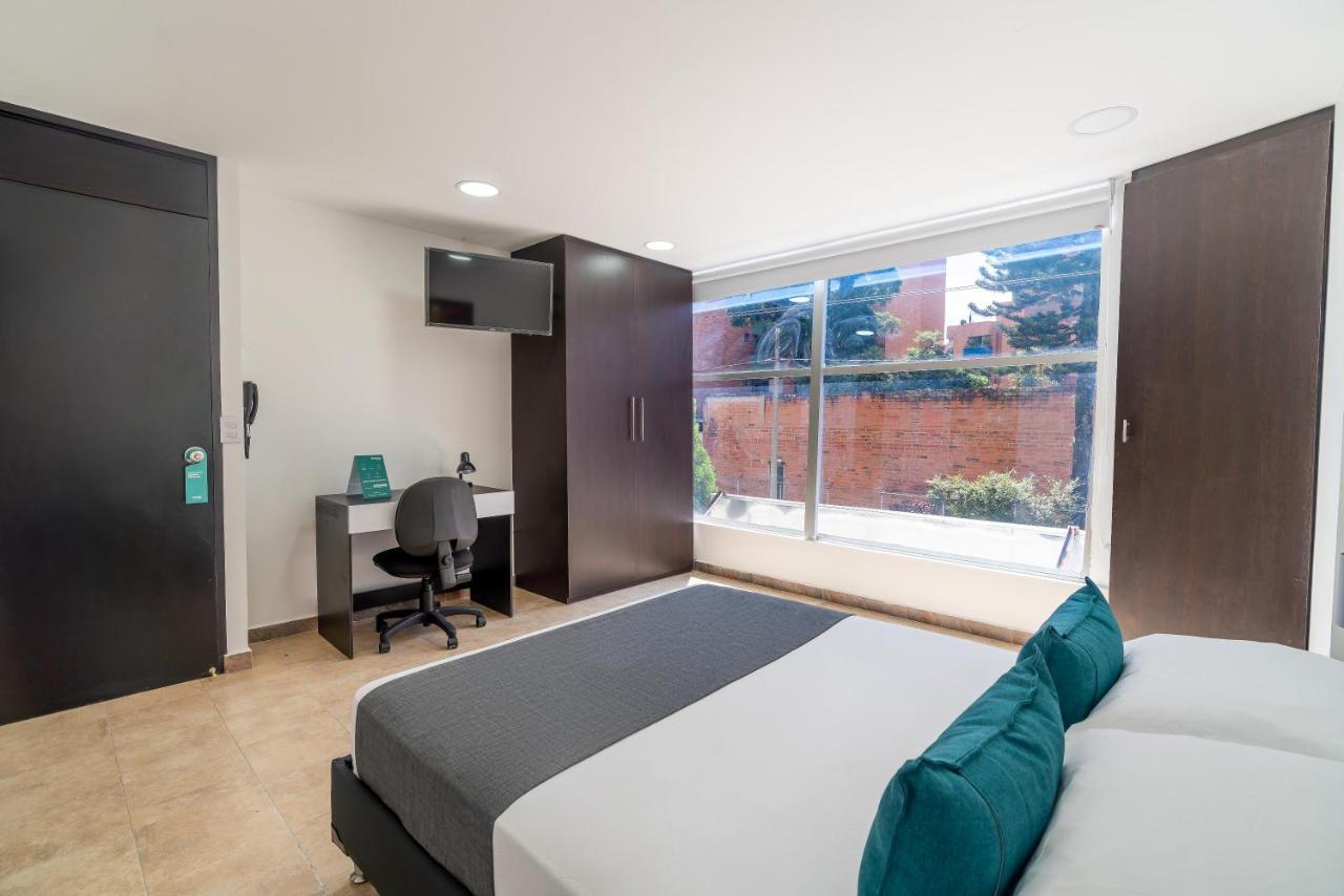 Ayenda Coliving La 78A Hotel Меделин Екстериор снимка