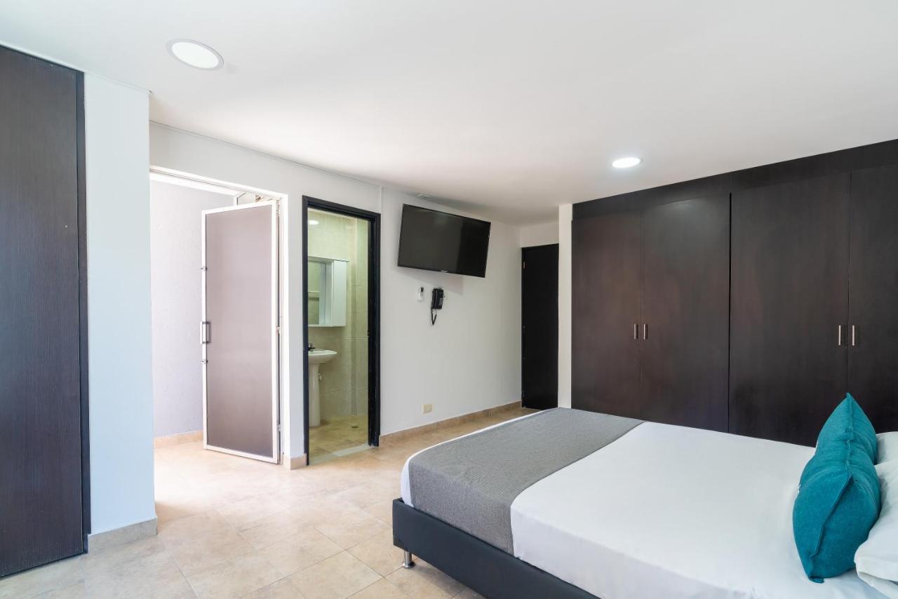 Ayenda Coliving La 78A Hotel Меделин Екстериор снимка