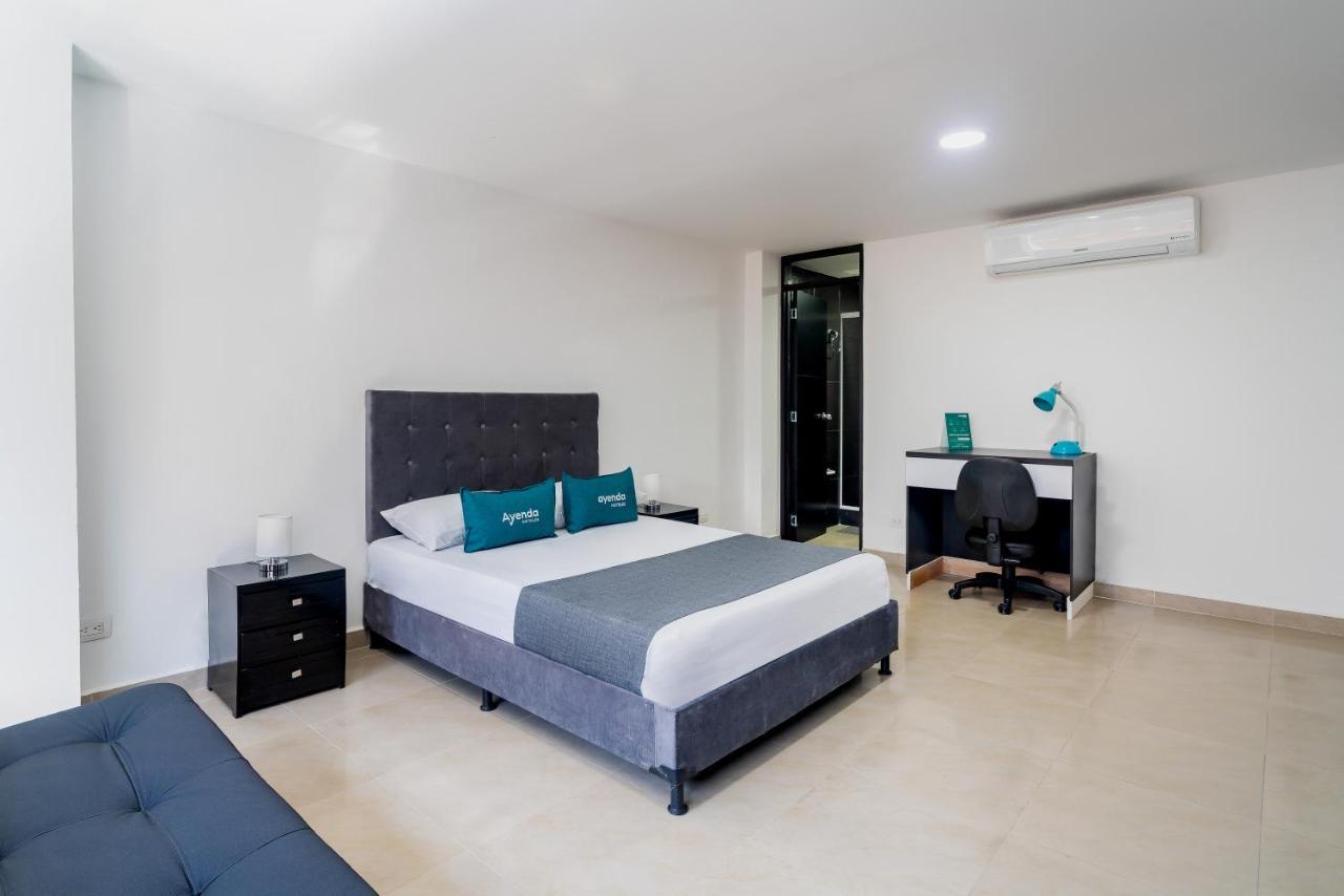 Ayenda Coliving La 78A Hotel Меделин Екстериор снимка