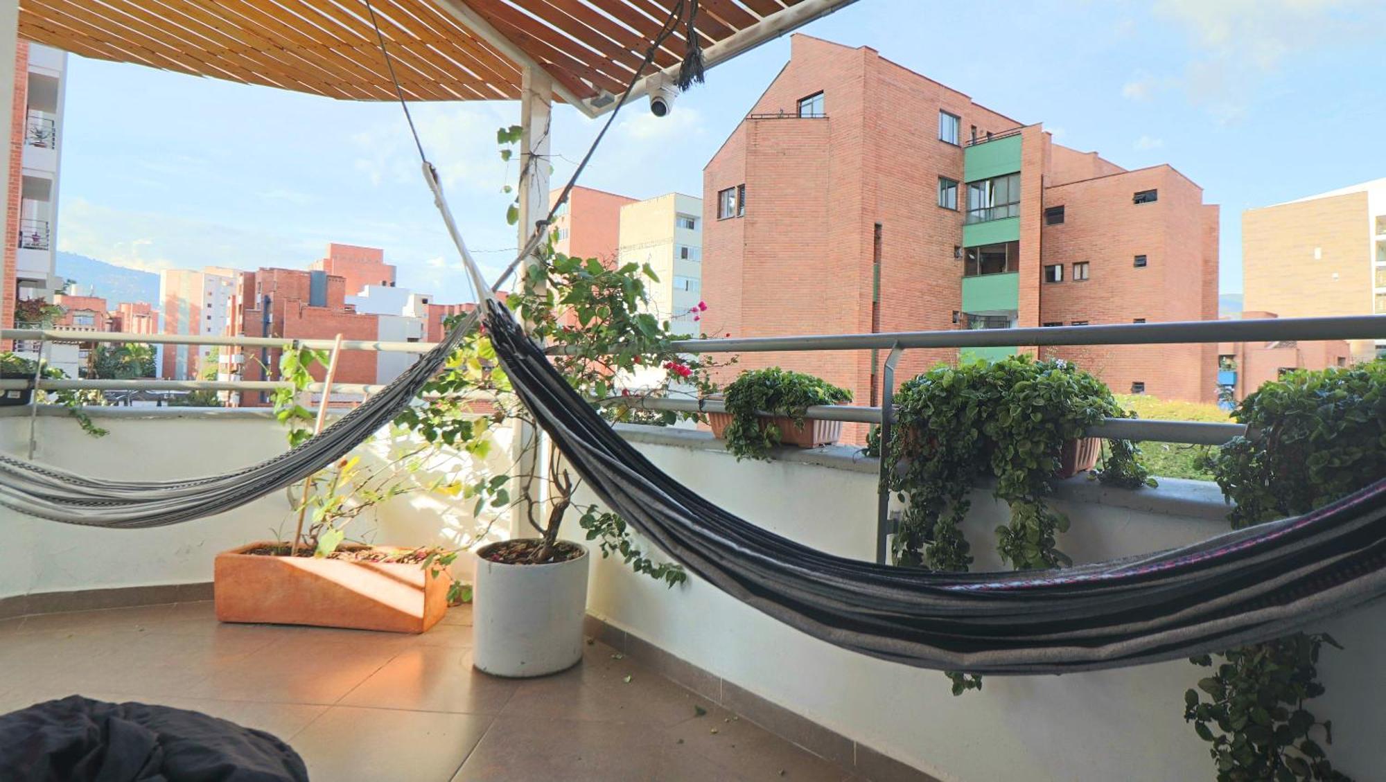 Ayenda Coliving La 78A Hotel Меделин Екстериор снимка